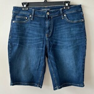 Calvin Klein dark blue Jean shorts women size 12